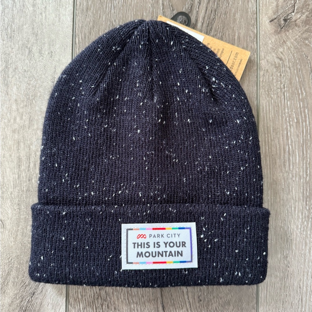 NWT Locale Daily Pine Speckle Beanie Park City Logo Wear Ski Snowboard Resort